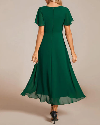 Sigrid Elegant Midi Dress with V-Neck